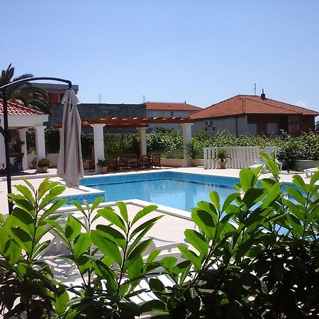 Apartments Zulim โตรกีร์ ภายนอก รูปภาพ