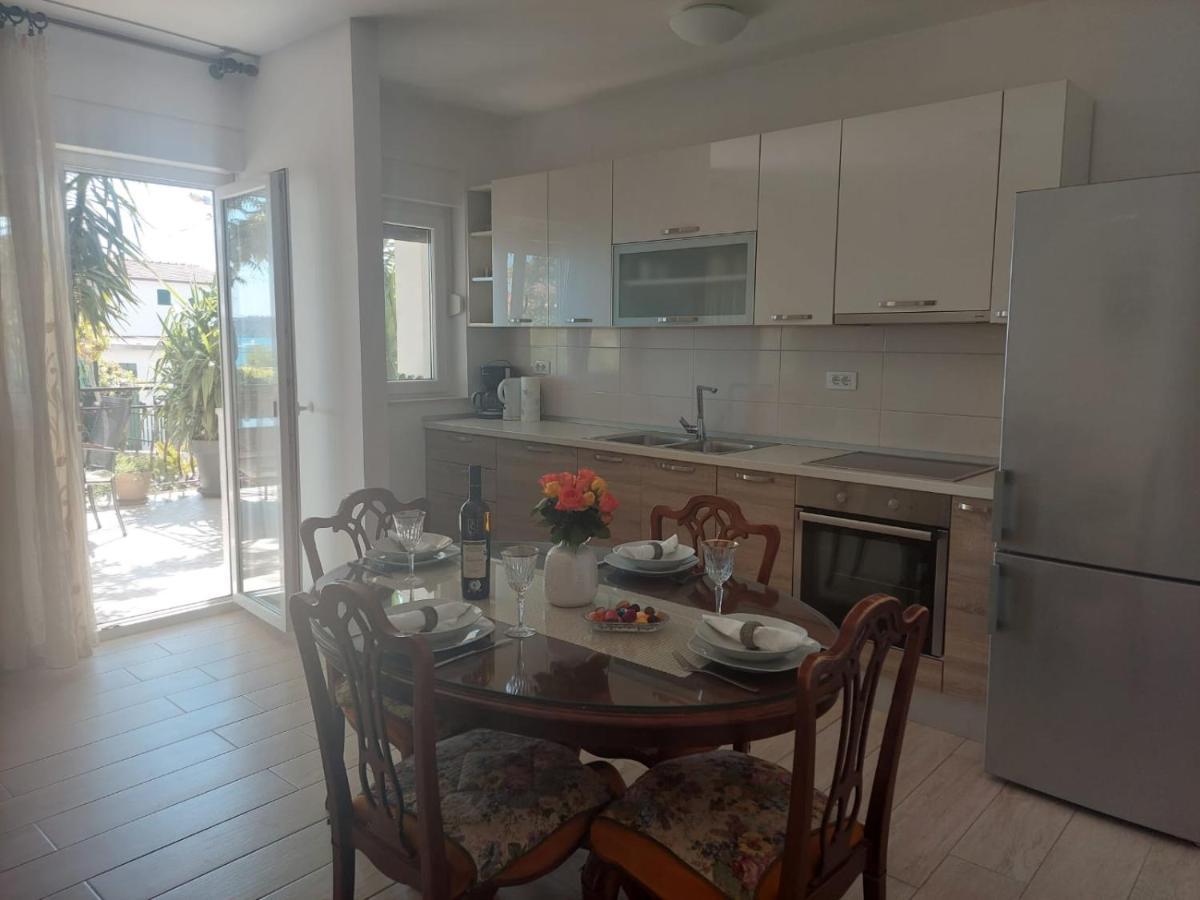 Apartments Zulim โตรกีร์ ภายนอก รูปภาพ