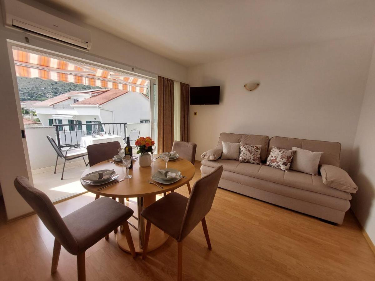Apartments Zulim โตรกีร์ ภายนอก รูปภาพ